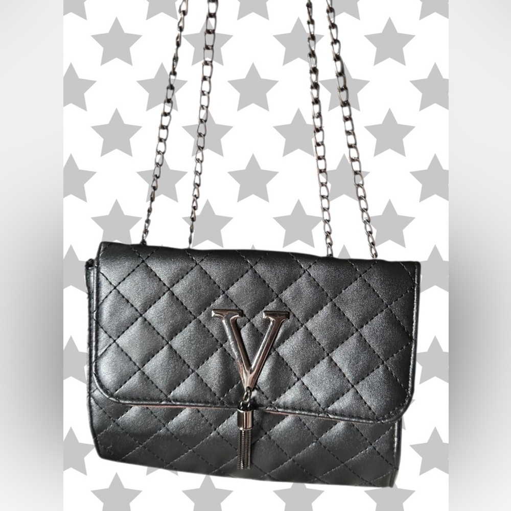 Black faux leather quilted crossbody/shoulder bag with gunmetal chain strap